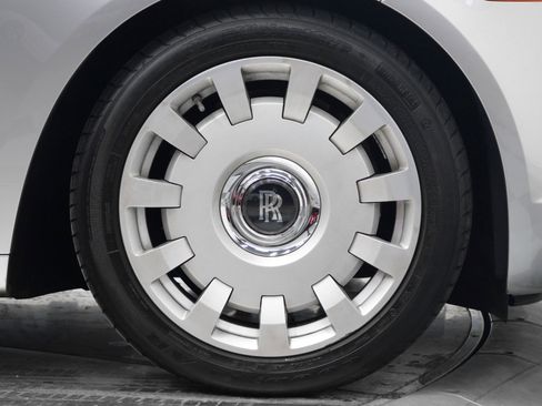 Used 2013 Rolls-Royce Ghost RWD image 40