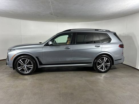 Used 2025 BMW X7 xDrive40i w/ M Sport Package AWD/4WD image 2