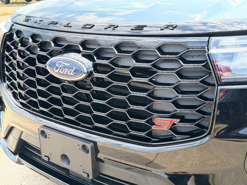 New 2026 Ford Explorer ST w/ Sun And Sound Package AWD/4WD image 8