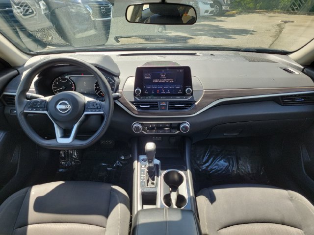 Certified 2024 Nissan Altima 2.5 SV FWD image 14