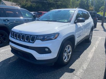 Used 2025 Jeep Compass Latitude w/ Sun & Sound Group