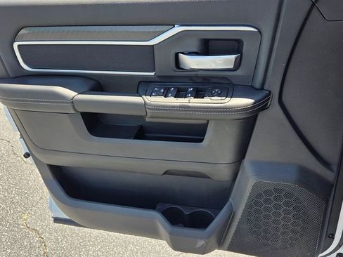New 2026 RAM 3500 Big Horn AWD/4WD image 27