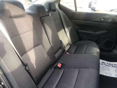 Used 2025 Nissan Altima 2.5 SV image 21