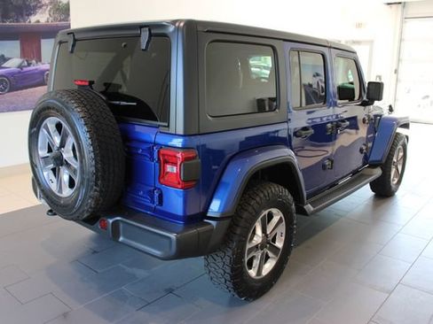 Used 2018 Jeep Wrangler Unlimited Sahara w/ LED Lighting Group AWD/4WD image 20