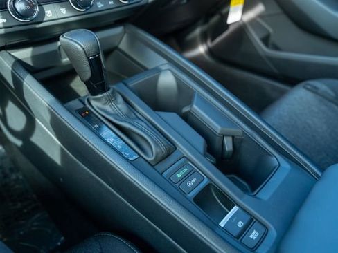 New 2025 Honda Accord SE image 27