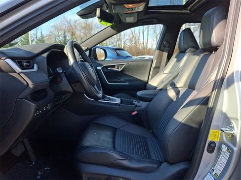Certified 2021 Toyota RAV4 XSE image 11