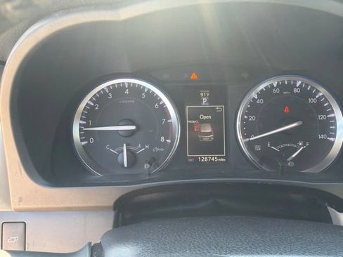 Used 2016 Toyota Highlander XLE FWD image 13