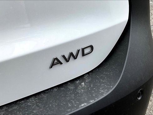 New 2026 Nissan Kicks SV AWD/4WD image 14