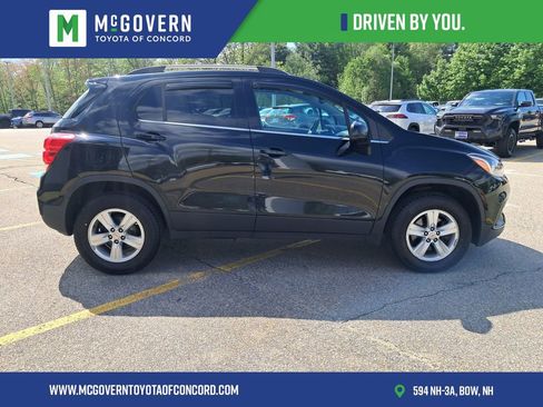 Used 2017 Chevrolet Trax LT AWD/4WD image 7