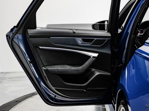 Used 2025 Audi RS 6 performance image 84