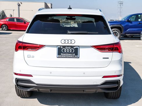 New 2025 Audi Q3 2.0T Premium image 8