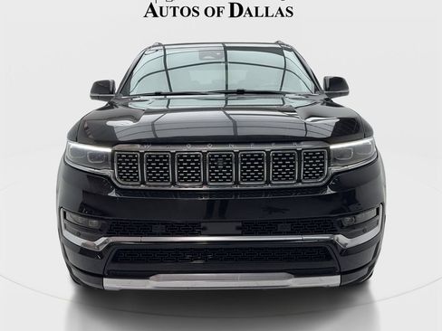 Used 2023 Jeep Grand Wagoneer Series II w/ Flexible Seating Group AWD/4WD image 3