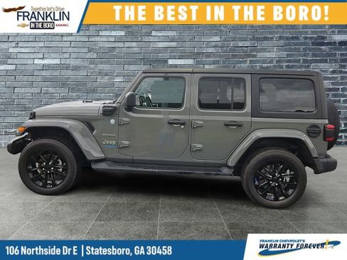 Used 2022 Jeep Wrangler Unlimited Sahara w/ Safety Group image 2