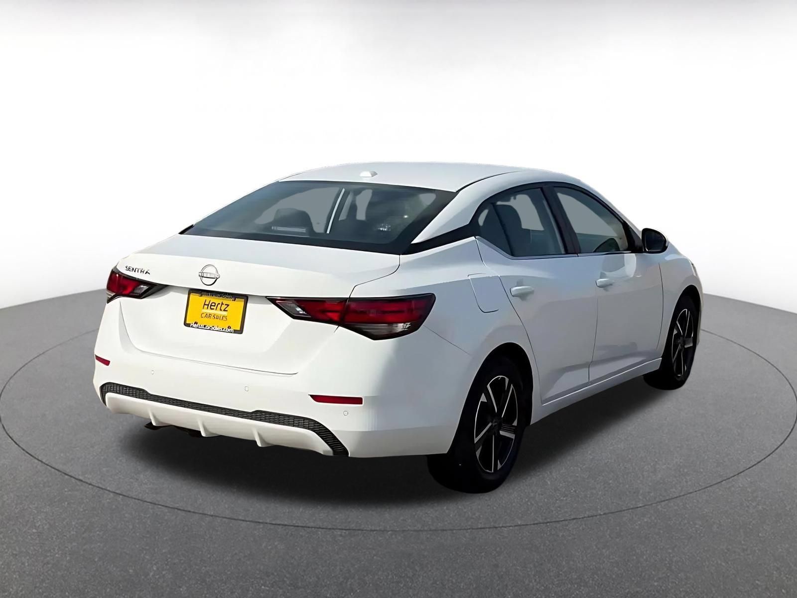 Used 2025 Nissan Sentra SV FWD image 13