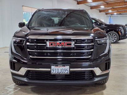 Used 2025 GMC Acadia Elevation