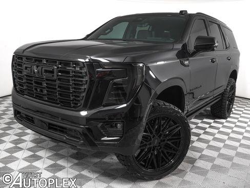 Used 2026 GMC Yukon Denali w/ Denali Reserve Package AWD/4WD image 1