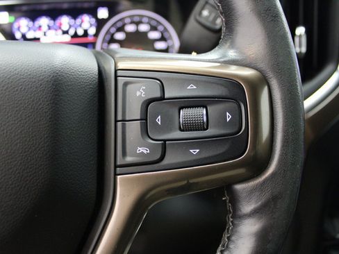 Used 2019 Chevrolet Silverado 1500 High Country w/ Safety Package II AWD/4WD image 40