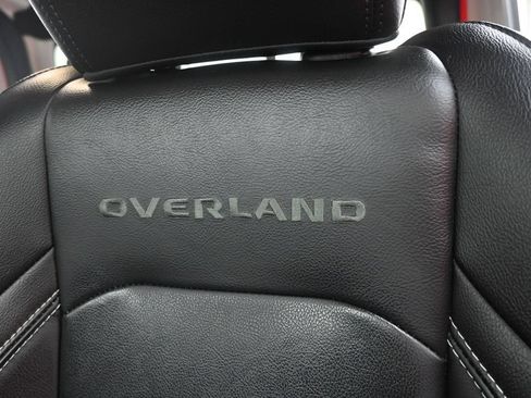 Used 2021 Jeep Gladiator Overland w/ Popular Equipment Package AWD/4WD image 12