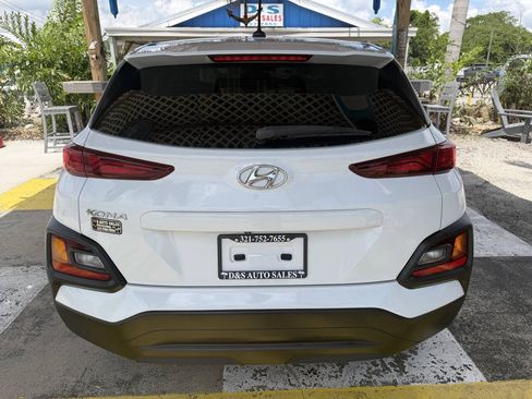 Used 2018 Hyundai Kona SE FWD image 5