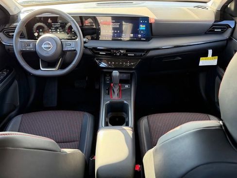 New 2026 Nissan Kicks SR w/ Cold Weather Package FWD image 23