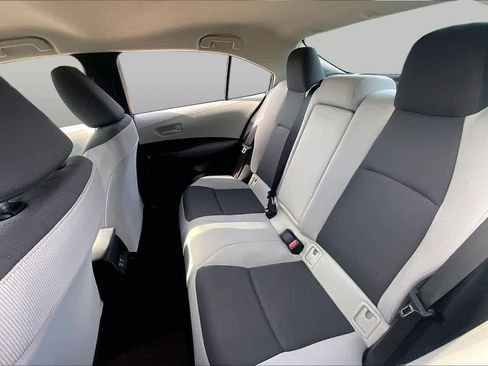 Used 2025 Toyota Corolla LE FWD image 20