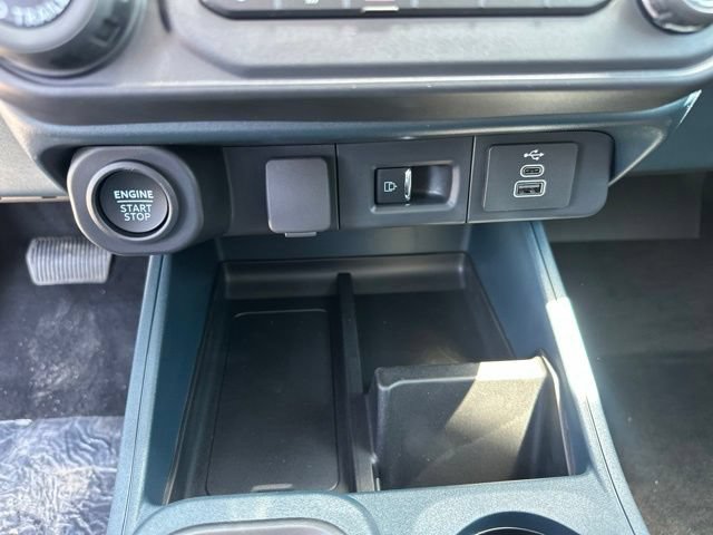 New 2026 Ford Maverick Lobo AWD/4WD image 24