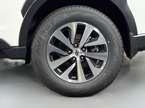 New 2025 Subaru Outback Premium image 32