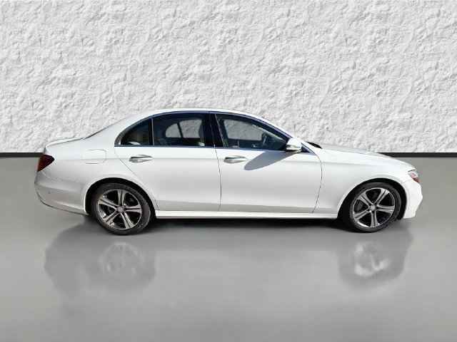Used 2017 Mercedes-Benz E 300 image 2