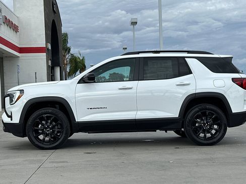 New 2026 GMC Terrain Elevation image 3