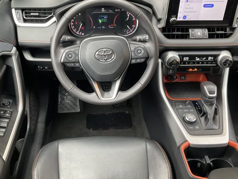 Used 2024 Toyota RAV4 Adventure image 19