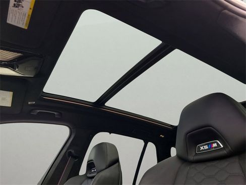 Used 2022 BMW X5 M Competition w/ Competition Package 2 image 25