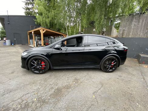 Used 2022 Tesla Model X Plaid AWD/4WD image 3