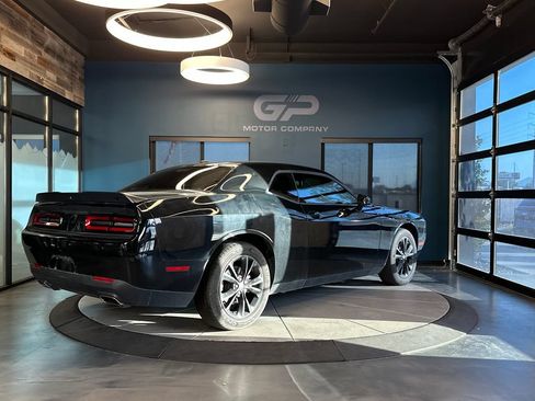 Used 2022 Dodge Challenger SXT w/ Blacktop Package AWD/4WD image 3