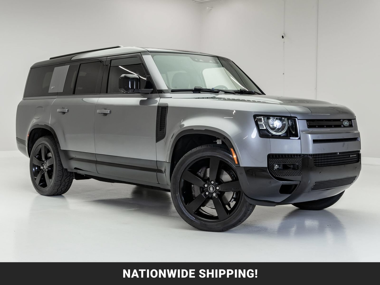 Used 2023 Land Rover Defender 130 X-Dynamic SE AWD/4WD image 1
