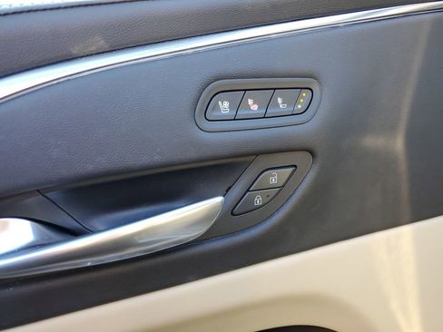 Used 2022 Cadillac Escalade Premium Luxury image 23