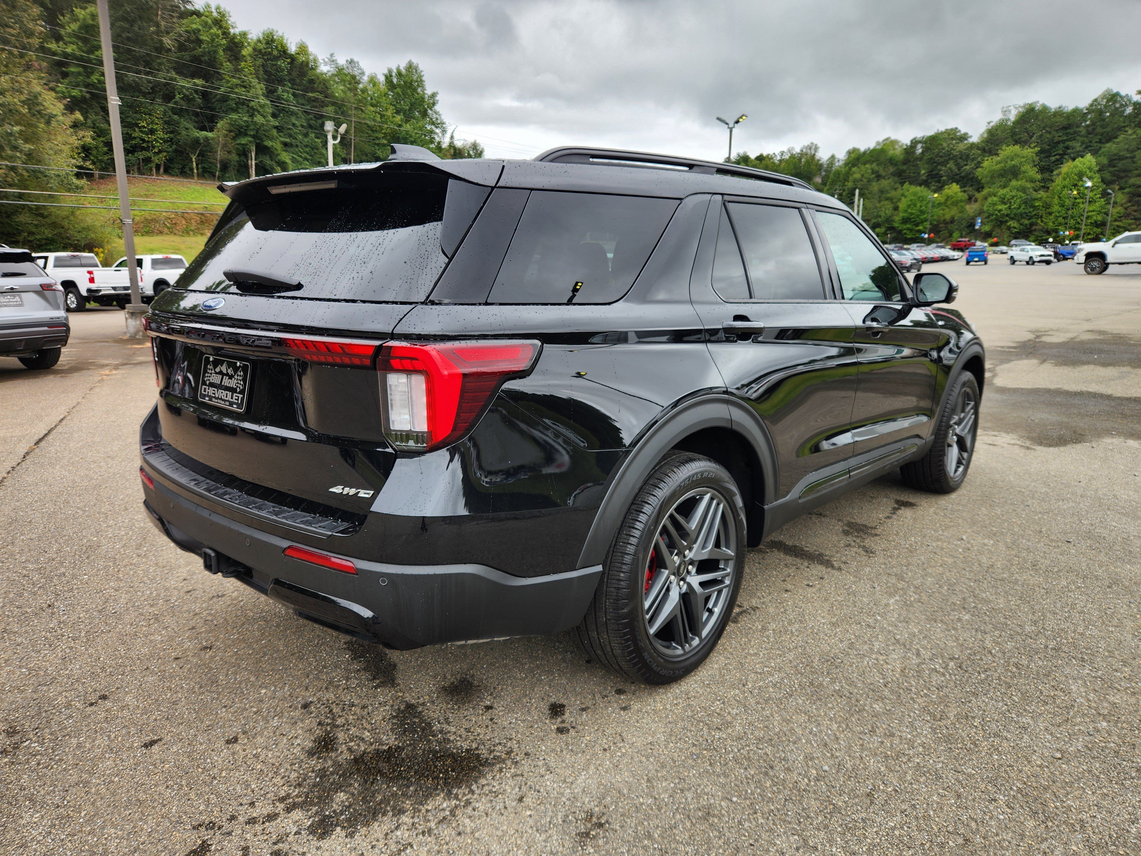 Used 2025 Ford Explorer ST-Line w/ Premium Package AWD/4WD image 14