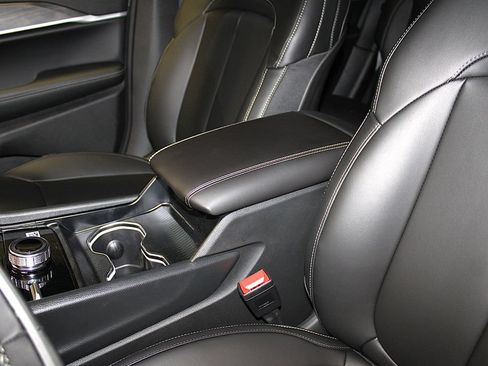 New 2026 Jeep Grand Cherokee Limited AWD/4WD image 23