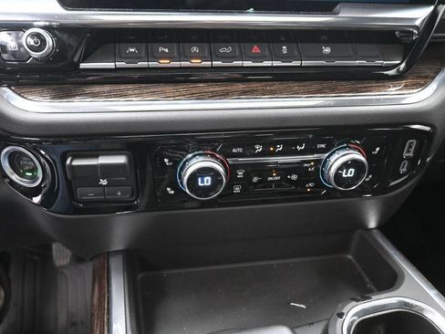 Used 2025 GMC Sierra 1500 Elevation w/ Elevation Premium Package AWD/4WD image 28