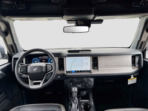New 2026 Ford Bronco Outer Banks AWD/4WD image 32