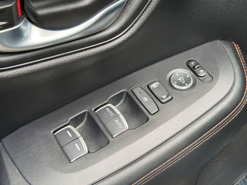 Used 2024 Honda HR-V Sport image 25
