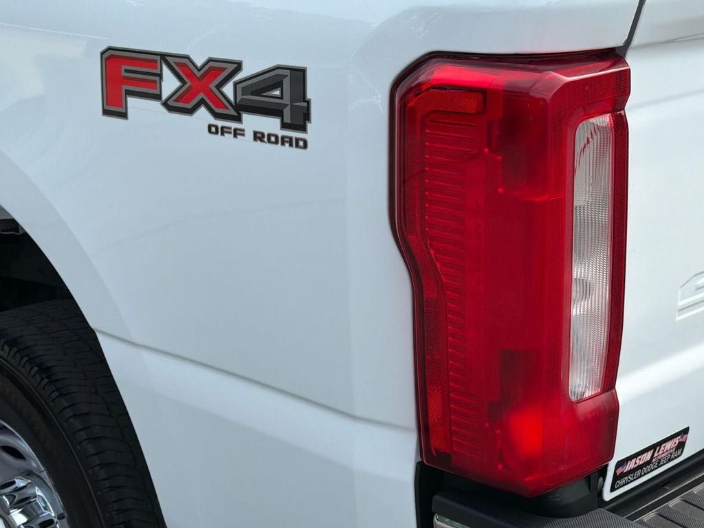 Used 2024 Ford F250 XL w/ FX4 Off-Road Package AWD/4WD image 11