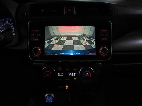 Used 2023 Nissan Leaf S image 25