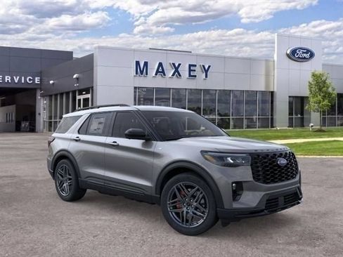 Used 2026 Ford Explorer ST-Line w/ ST-Line Street Pack AWD/4WD image 7