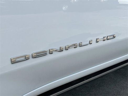 Used 2025 GMC Sierra 3500 Denali Ultimate image 40