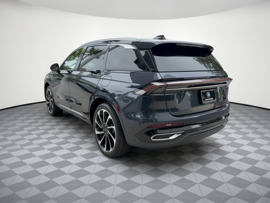 Used 2024 Lincoln Nautilus Black Label AWD/4WD image 3