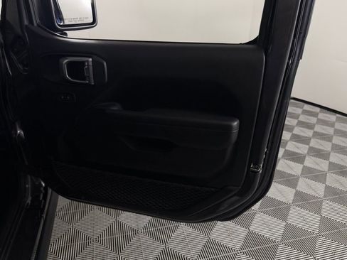 Used 2023 Jeep Wrangler Unlimited AWD/4WD image 37