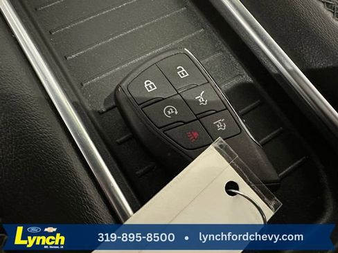 Used 2022 GMC Yukon Denali w/ Denali Premium Package AWD/4WD image 19