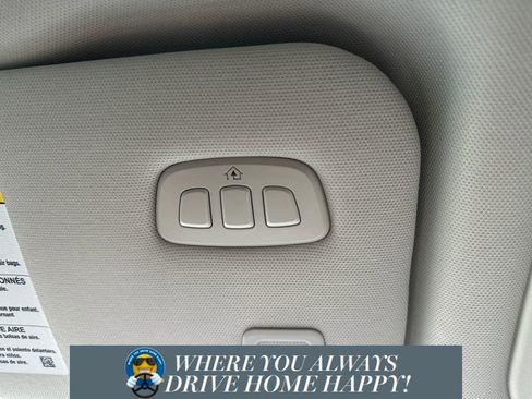 New 2026 Lincoln Nautilus Premier image 17