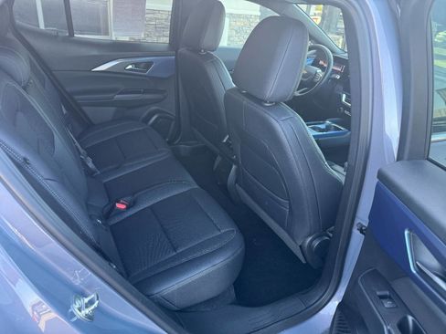 Used 2025 Chevrolet Equinox EV LT AWD/4WD image 12