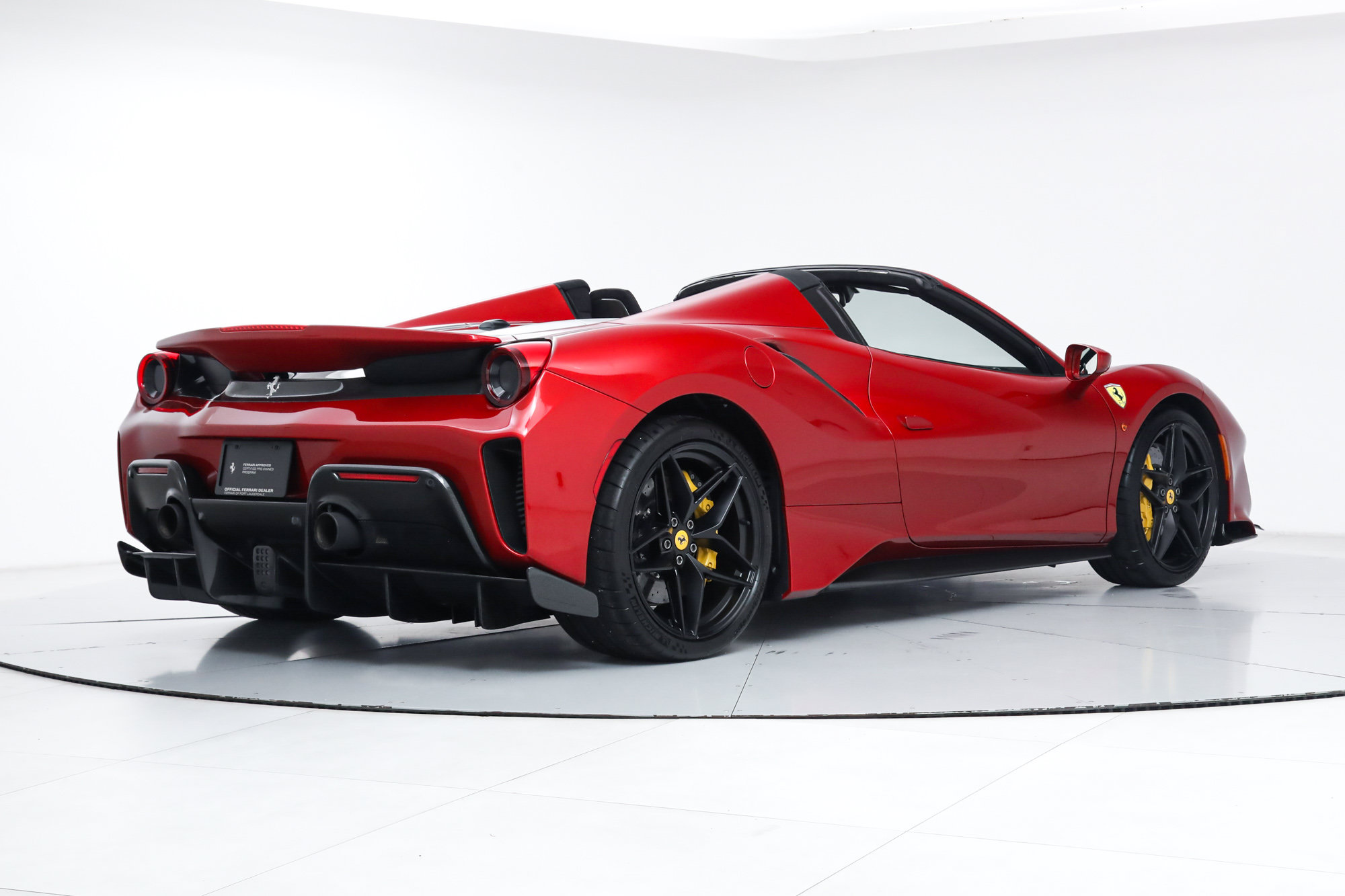 Certified 2020 Ferrari 488 Pista Spider RWD image 3